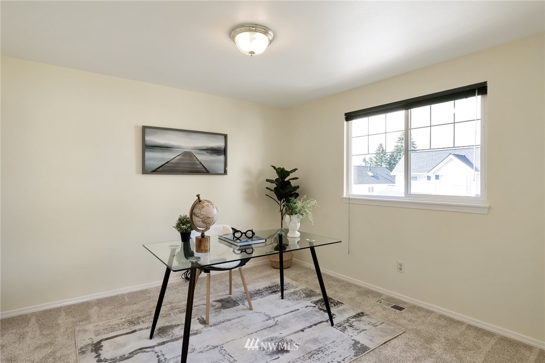 518 Queen Place Northeast Renton, WA 98056 - Photo 24 of 29 Gallery Image 24
