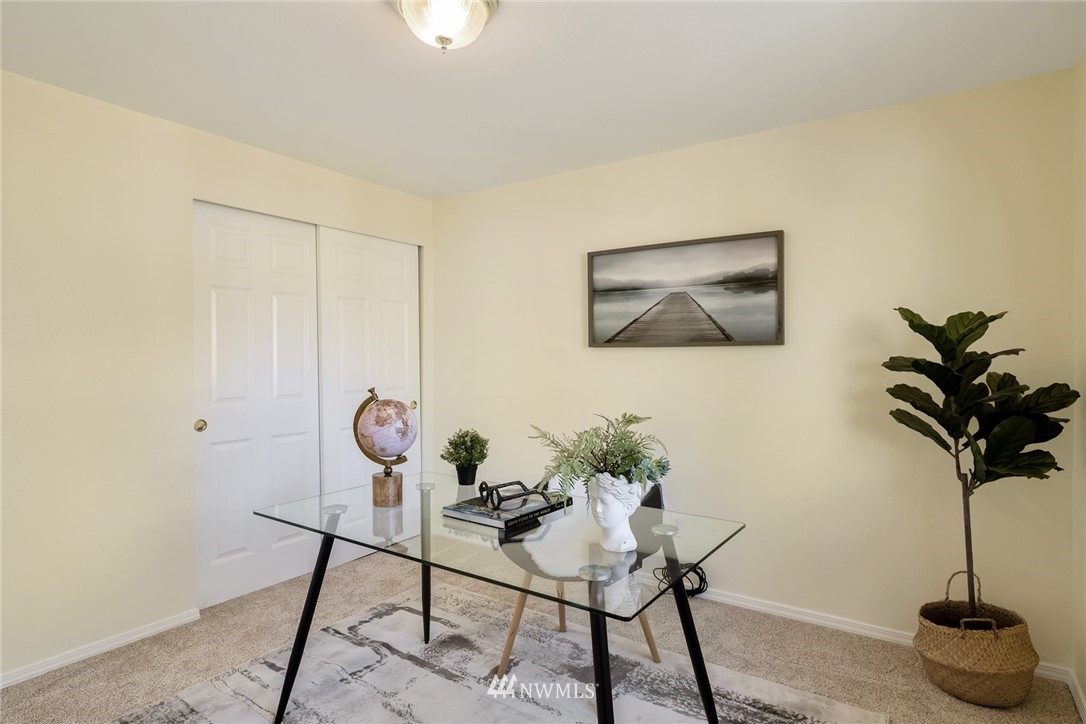 518 Queen Place Northeast Renton, WA 98056 - Photo 25 of 29 Gallery Image 25