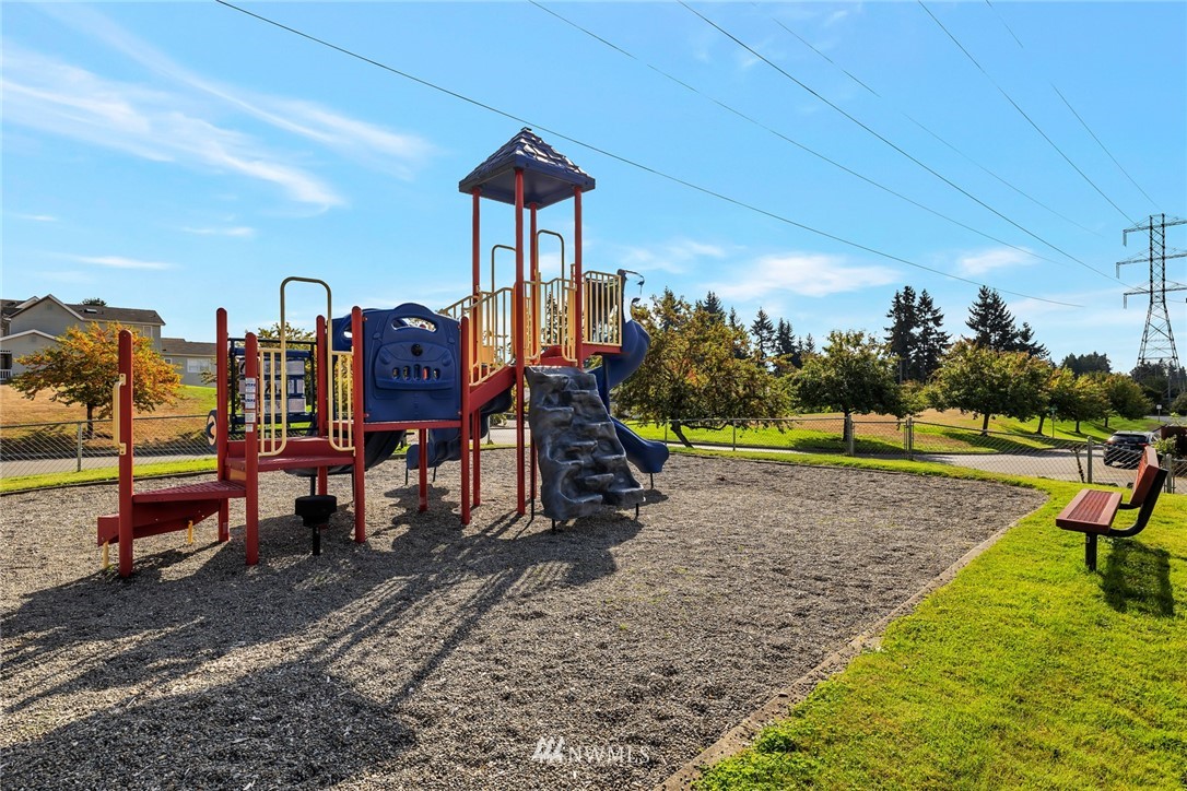 518 Queen Place Northeast Renton, WA 98056 - Photo 29 of 29 Gallery Image 29