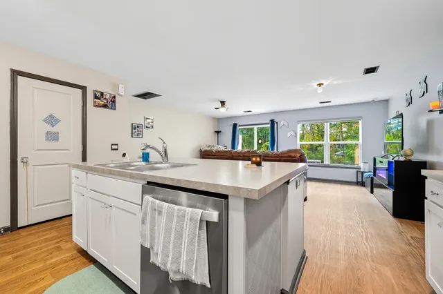 $300,000 | 219 Cozy Brook, Summerville, SC 29486