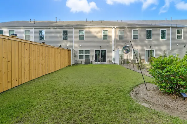 $300,000 | 219 Cozy Brook, Summerville, SC 29486