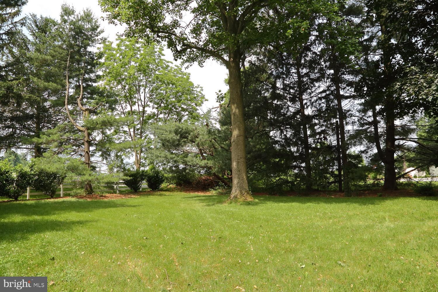 235 St Thomas Road Lancaster, PA 17601 - Photo 24 of 32 a view of an outdoor space