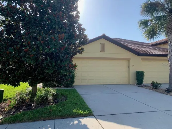 $2,200 | 5409 Sunset Falls Drive, Apollo Beach, FL 33572