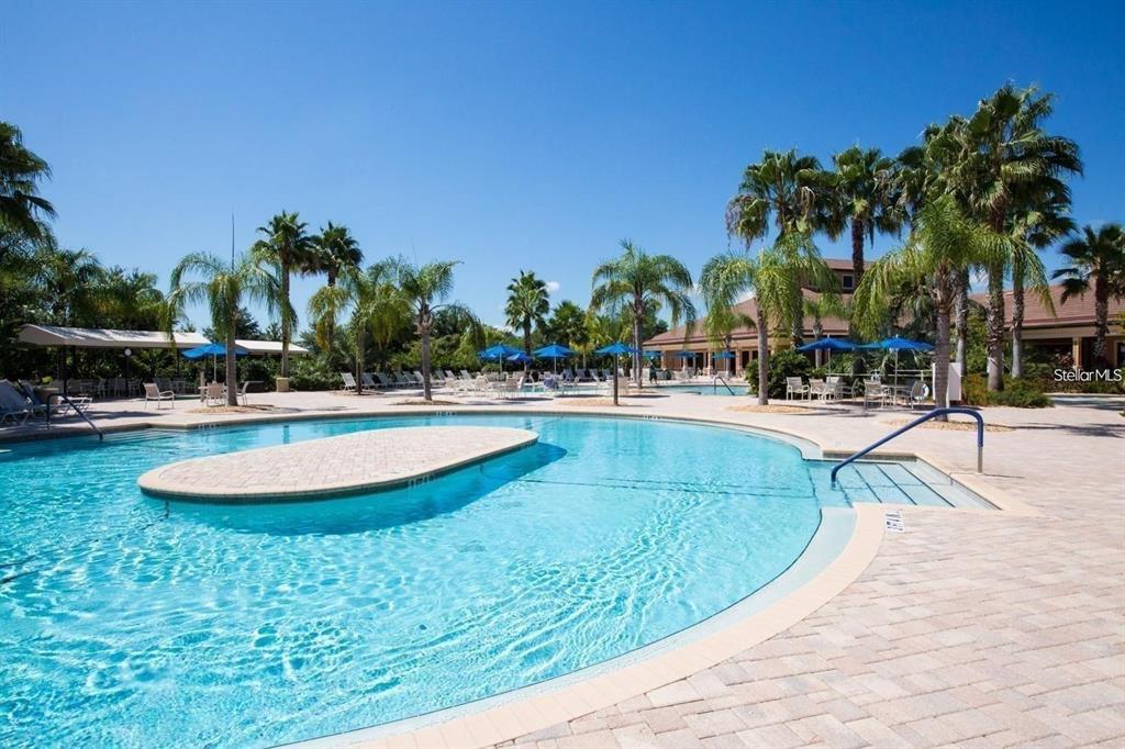 5409 Sunset Falls Drive Apollo Beach, FL 33572 - Photo 29 of 46 a view of outdoor space with trees