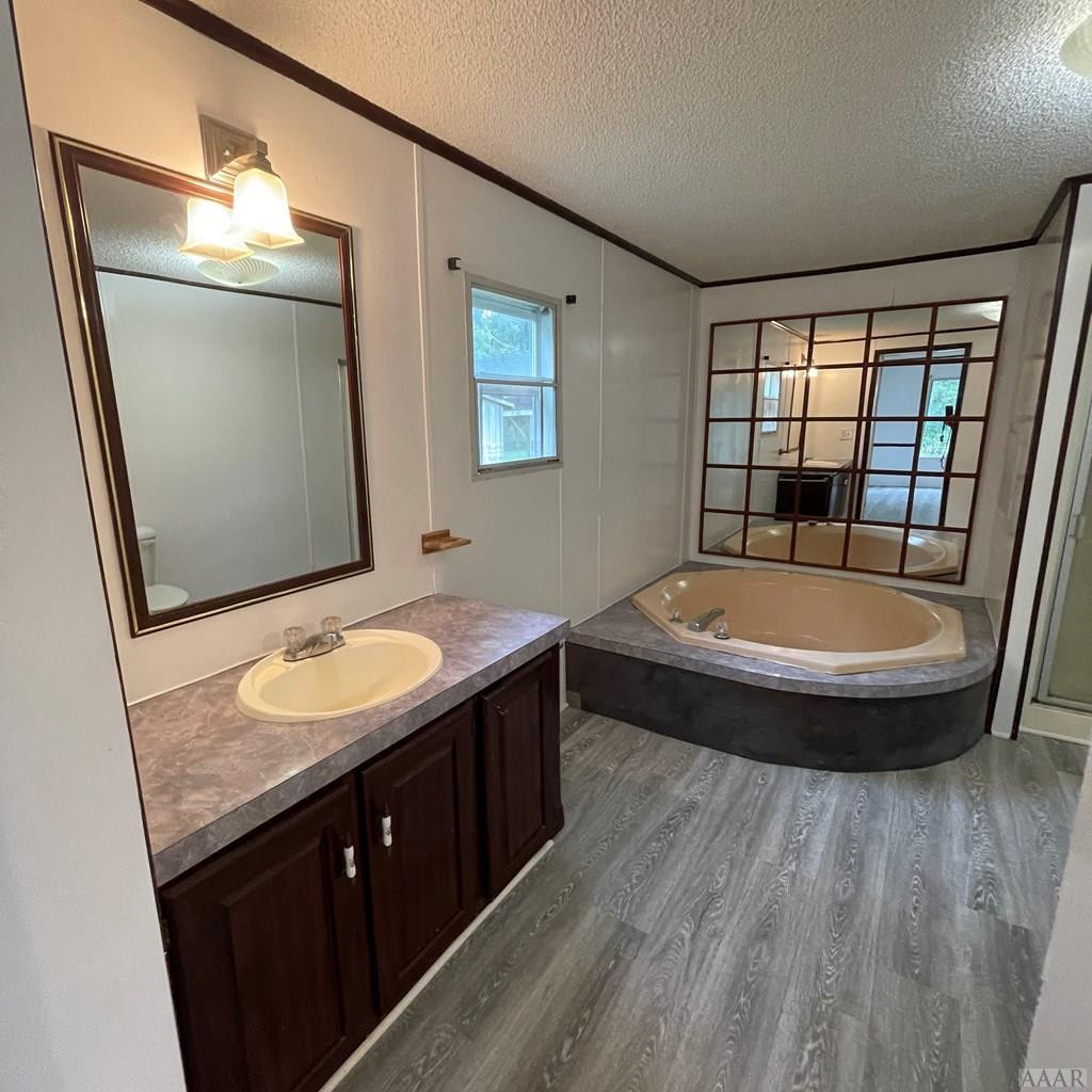 1039 B Macedonia Road Edenton, NC 27932 - Photo 10 of 15 Master Bath