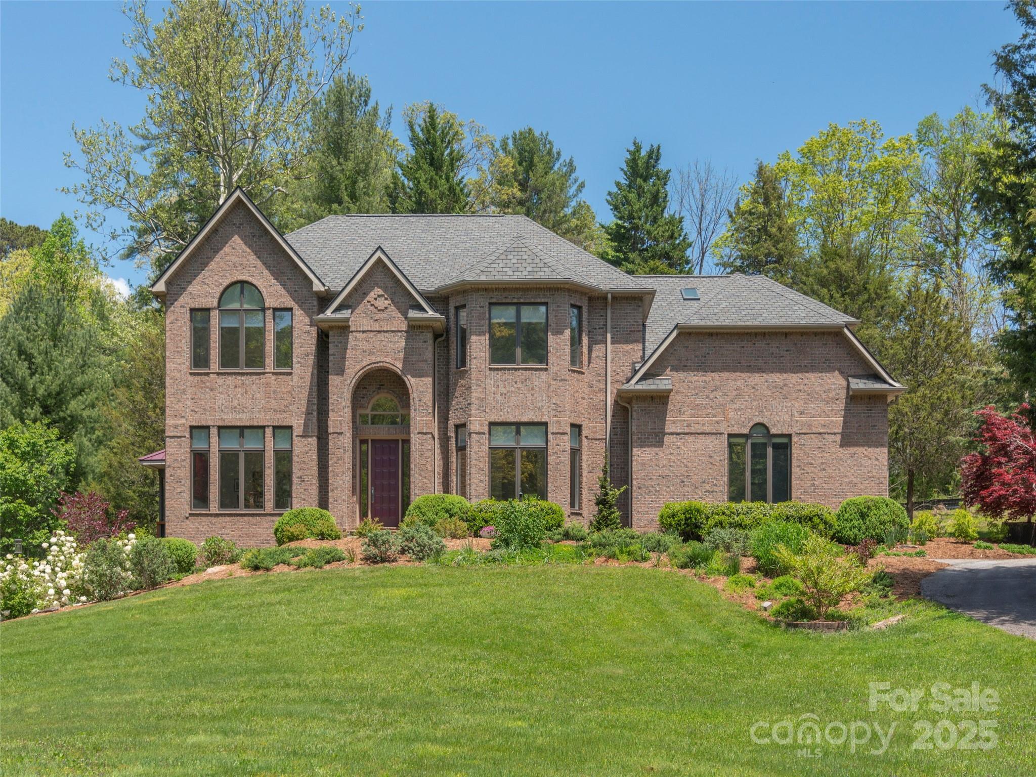 341 Racquet Club Road Asheville, NC 28803 - Photo 2 of 34