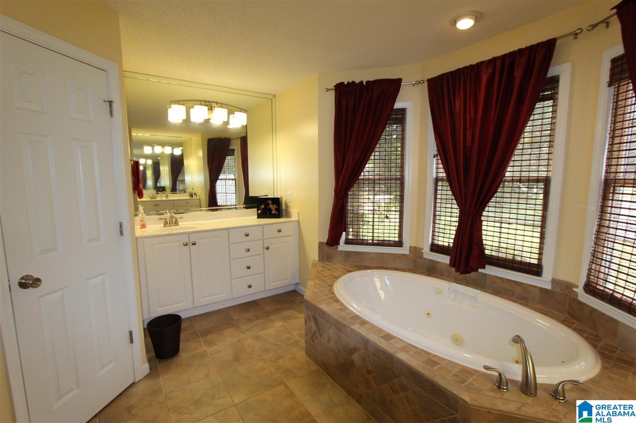 78 Thornwood Road Oxford, AL 36203 - Photo 34 of 50