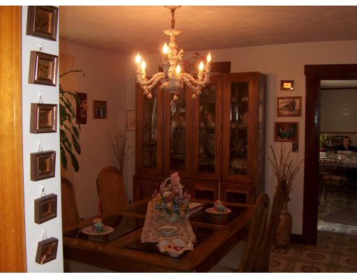 158 Baker Street Boston, MA 02132 - Photo 4 of 8