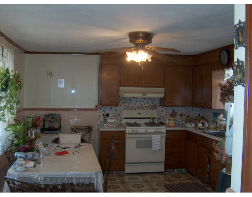 158 Baker Street Boston, MA 02132 - Photo 6 of 8