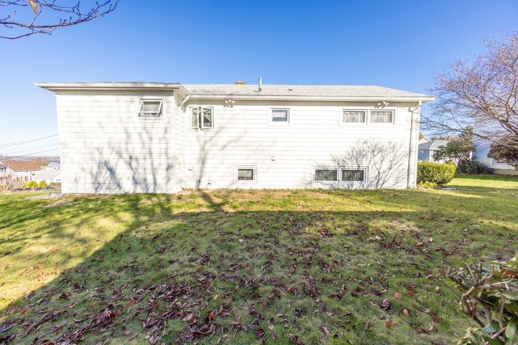 33 Wheeler Street Fall River, MA 02724 - Photo 29 of 37