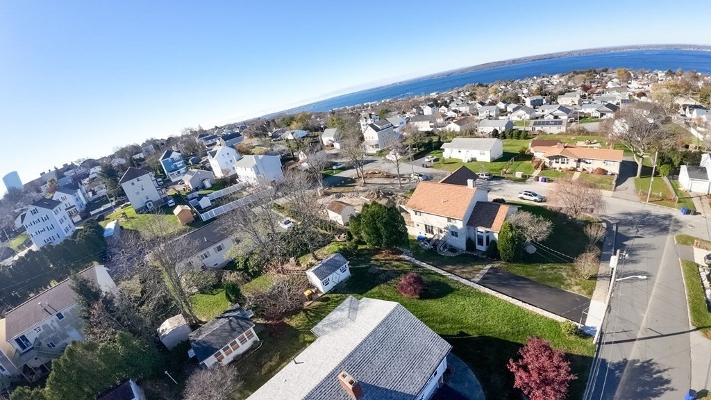 33 Wheeler Street Fall River, MA 02724 - Photo 3 of 37