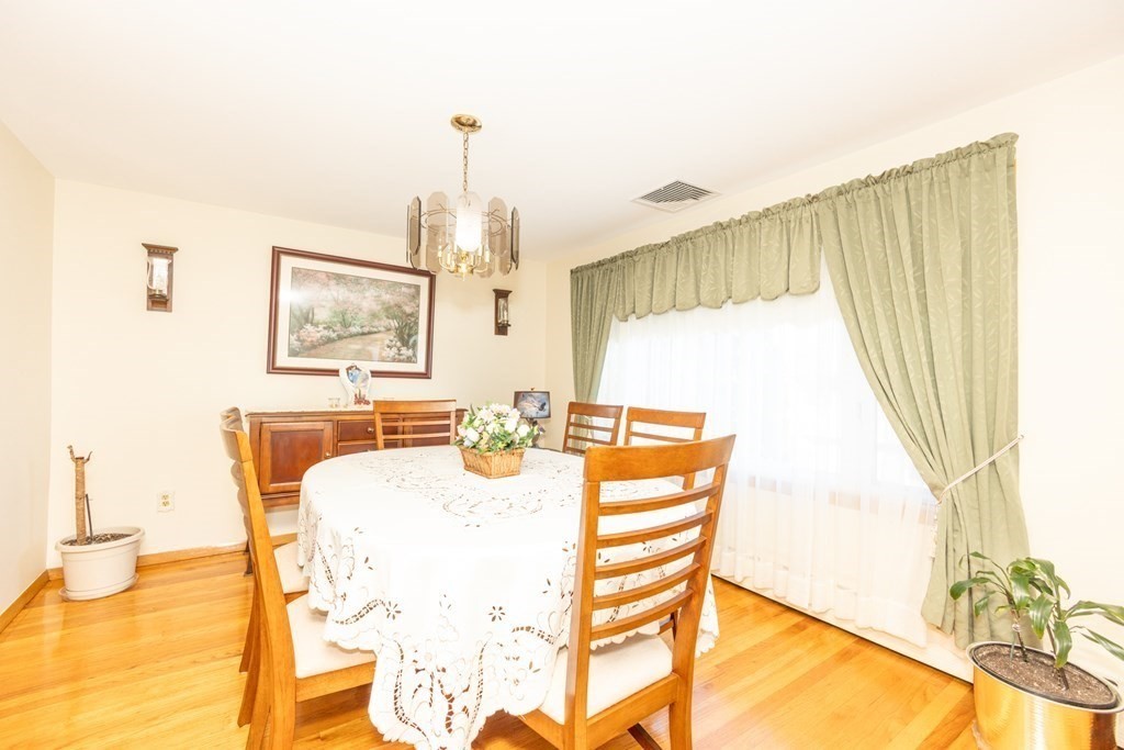 33 Wheeler Street Fall River, MA 02724 - Photo 8 of 37