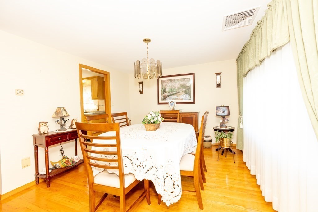 33 Wheeler Street Fall River, MA 02724 - Photo 9 of 37