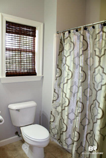 8643 Pine Run Daphne, AL 36527 - Photo 33 of 45 Full Hall Bath