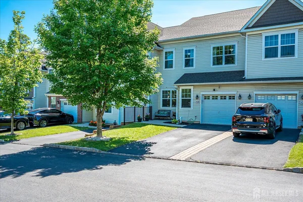 $730,000 | 168 Savoth Lane, Colonia, NJ 07067