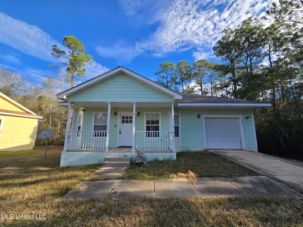 $1,450 | 11623 Acorn Drive, Gulfport, MS 39503