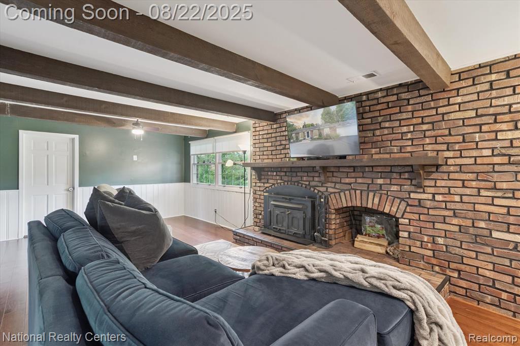 23965 Farmington Road Farmington, MI 48336 - Photo 10 of 52 Gallery Image 10