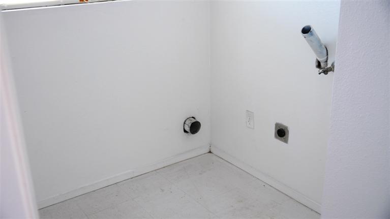 1708 Merced Street, Unit 100 Madera, CA 93638 - Photo 4 of 8 Gallery Image 4
