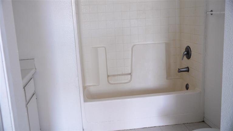 1708 Merced Street, Unit 100 Madera, CA 93638 - Photo 6 of 8 Gallery Image 6