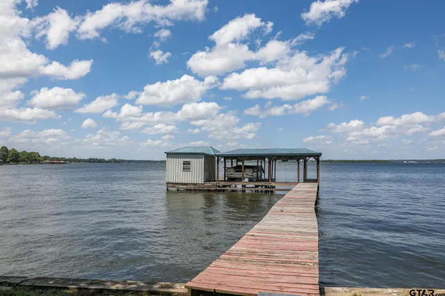 $795,000 | 21249 Main Street, Chandler, TX 75758