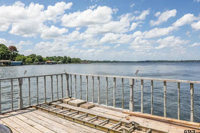 $795,000 | 21249 Main Street, Chandler, TX 75758