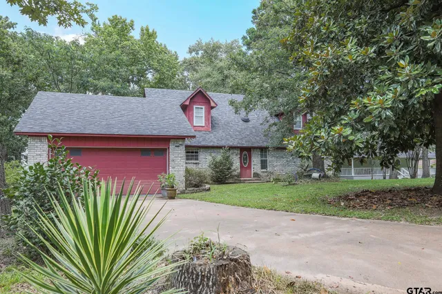 $795,000 | 21249 Main Street, Chandler, TX 75758