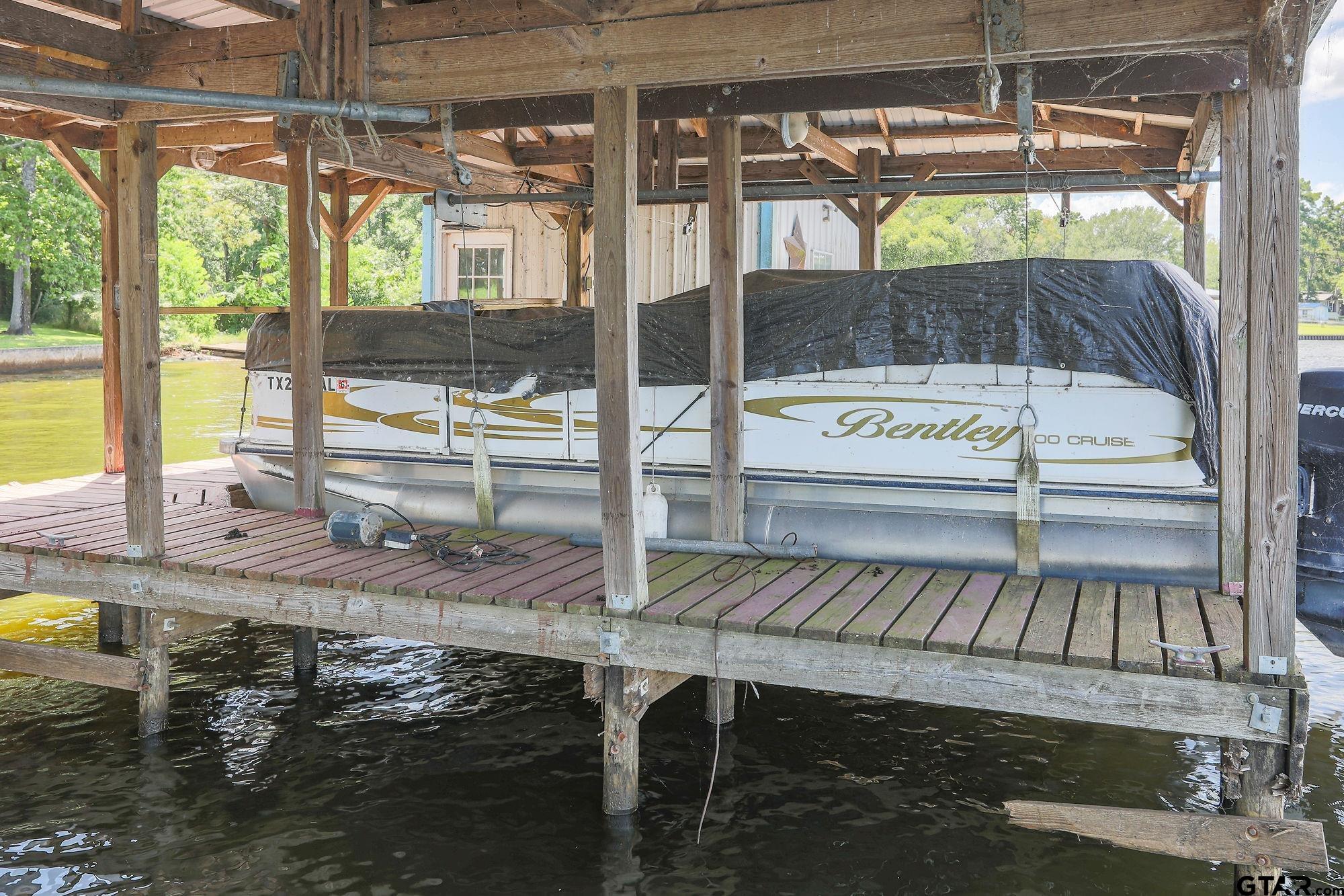 21249 Main Street Chandler, TX 75758 - Photo 6 of 38