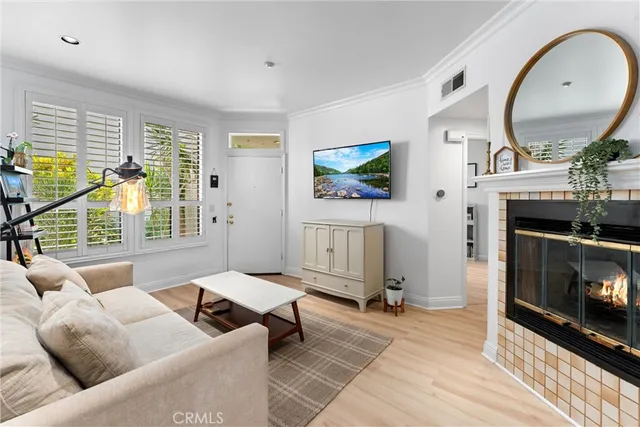 $639,000 | 1340 Glenwood Road, Unit 28, Glendale, CA 91201