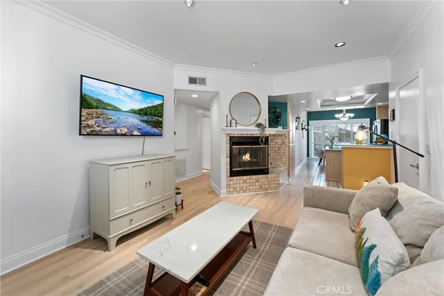 $639,000 | 1340 Glenwood Road, Unit 28, Glendale, CA 91201