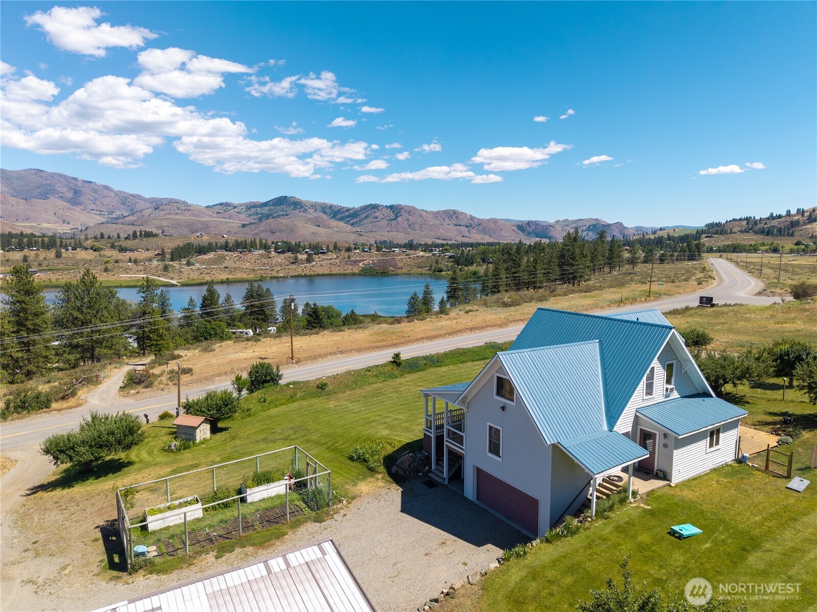 195 Twin Lakes Road Winthrop, WA 98862 - Photo 8 of 40