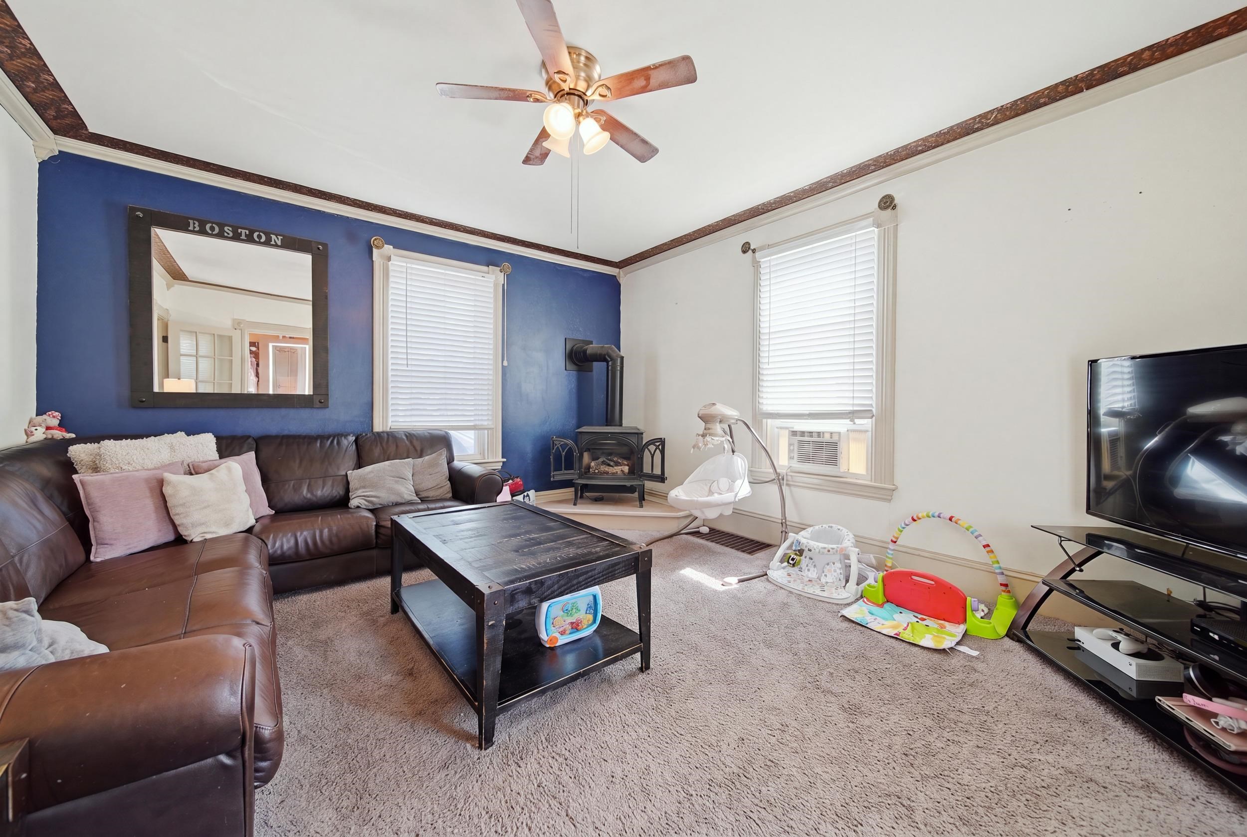 89 Riddle Street Manchester, NH 03102 - Photo 15 of 40 Gallery Image 15