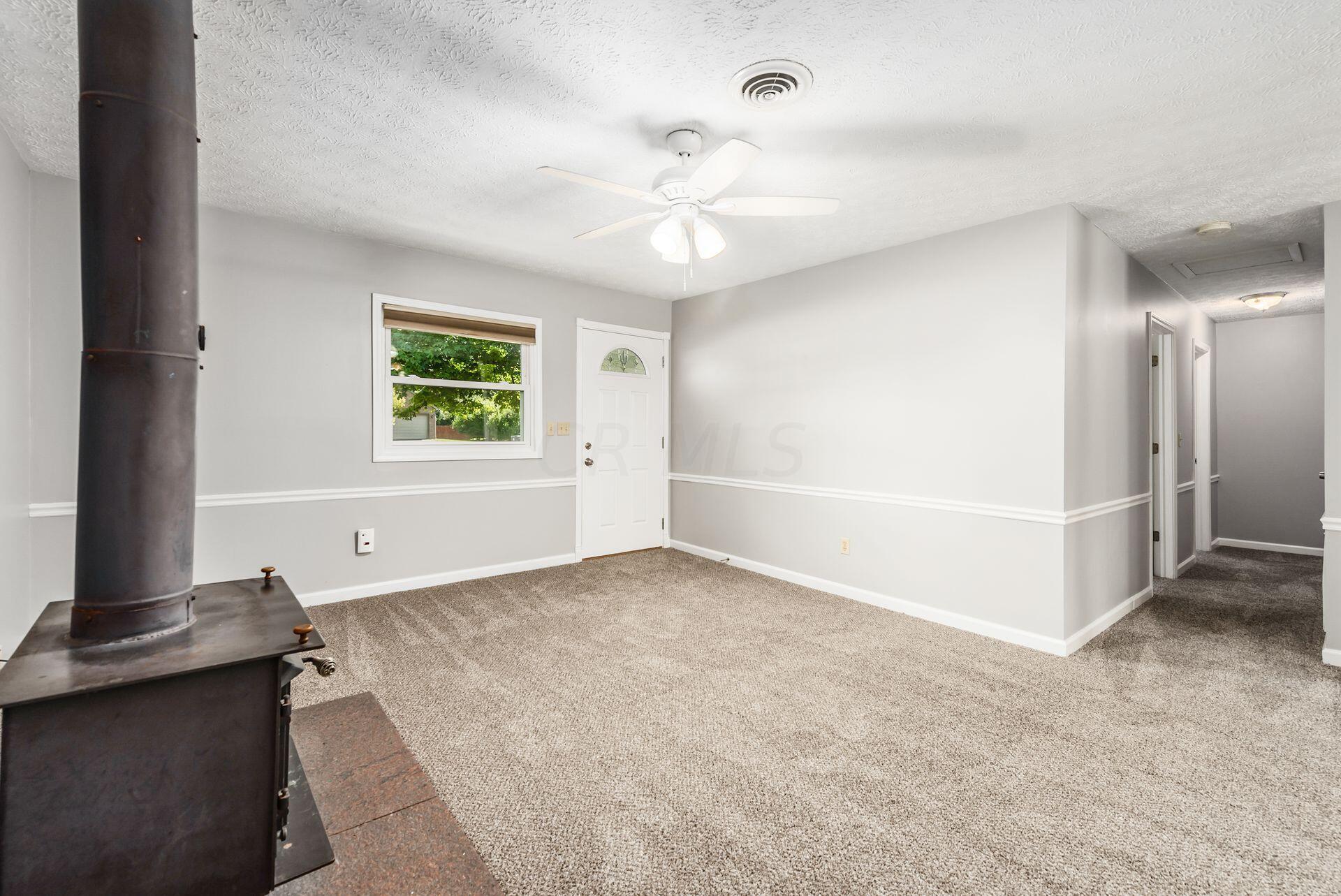 9782 Lynns Road Etna, OH 43062 - Photo 12 of 32 Living room
