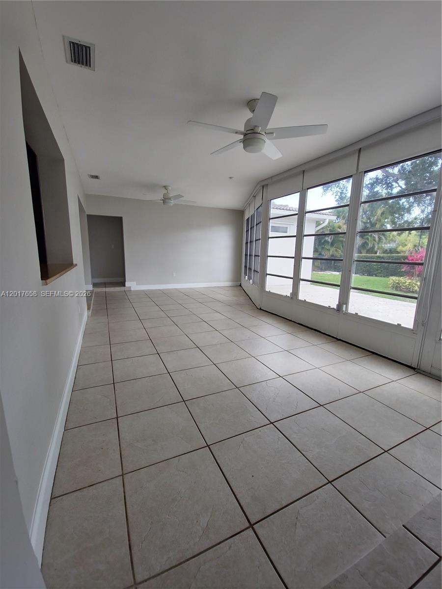 4900 Cleveland Street Hollywood, FL 33021 - Photo 6 of 25