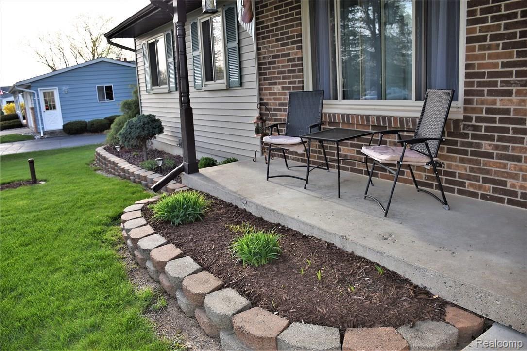 7502 Coldwater Road Flushing, MI 48433 - Photo 6 of 45 DSC_2501.JPG