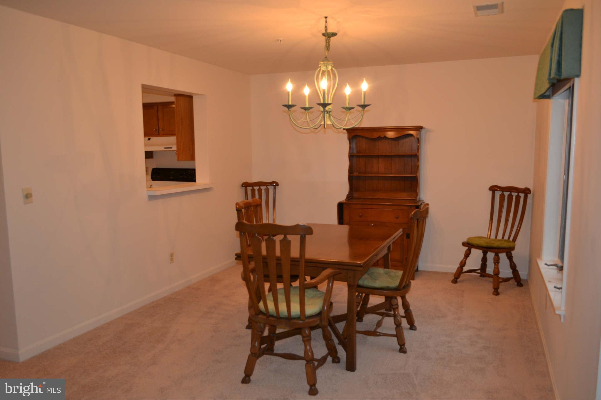 465 Pleasanton Road, Unit C23 Westminster, MD 21157 - Photo 4 of 22 Dining Room