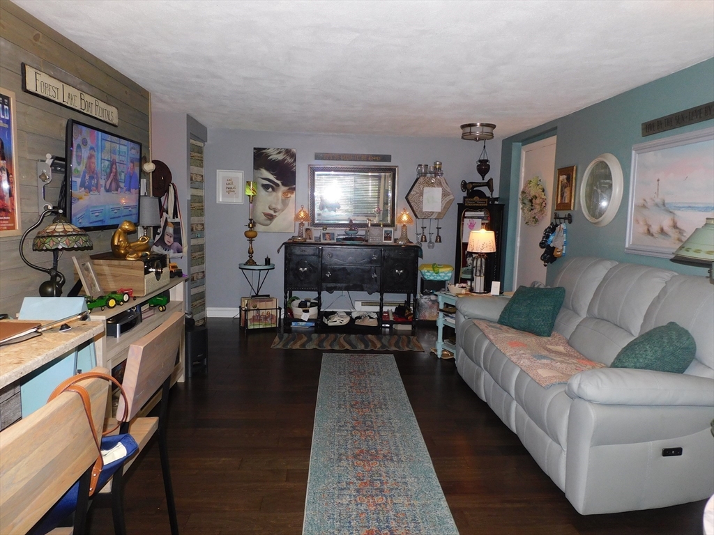 16 Glen Devin Street, Unit 16 Amesbury, MA 01913 - Photo 9 of 12