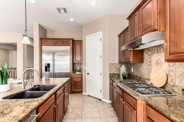 a view of a dining room and livingroom view