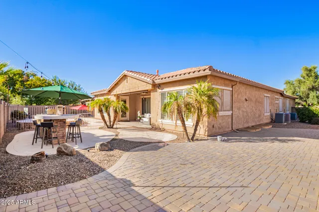 $989,000 | 341 West Hackberry Drive, Chandler, AZ 85248