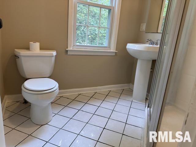 1210 Edgehill Road Jacksonville, IL 62650 - Photo 12 of 36 Gallery Image 12