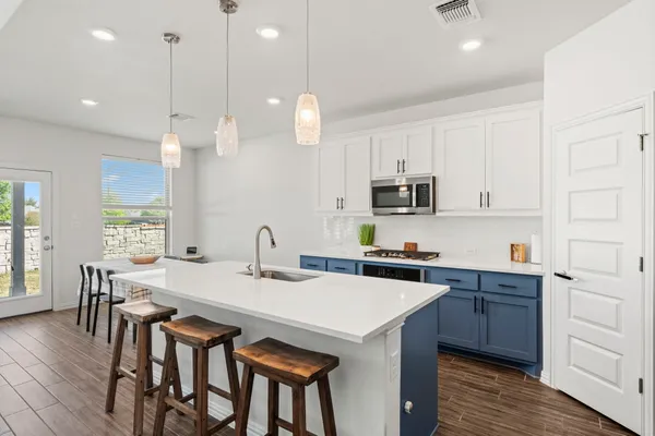 $2,750 | 705 Coyote Creek Way, Kyle, TX 78640