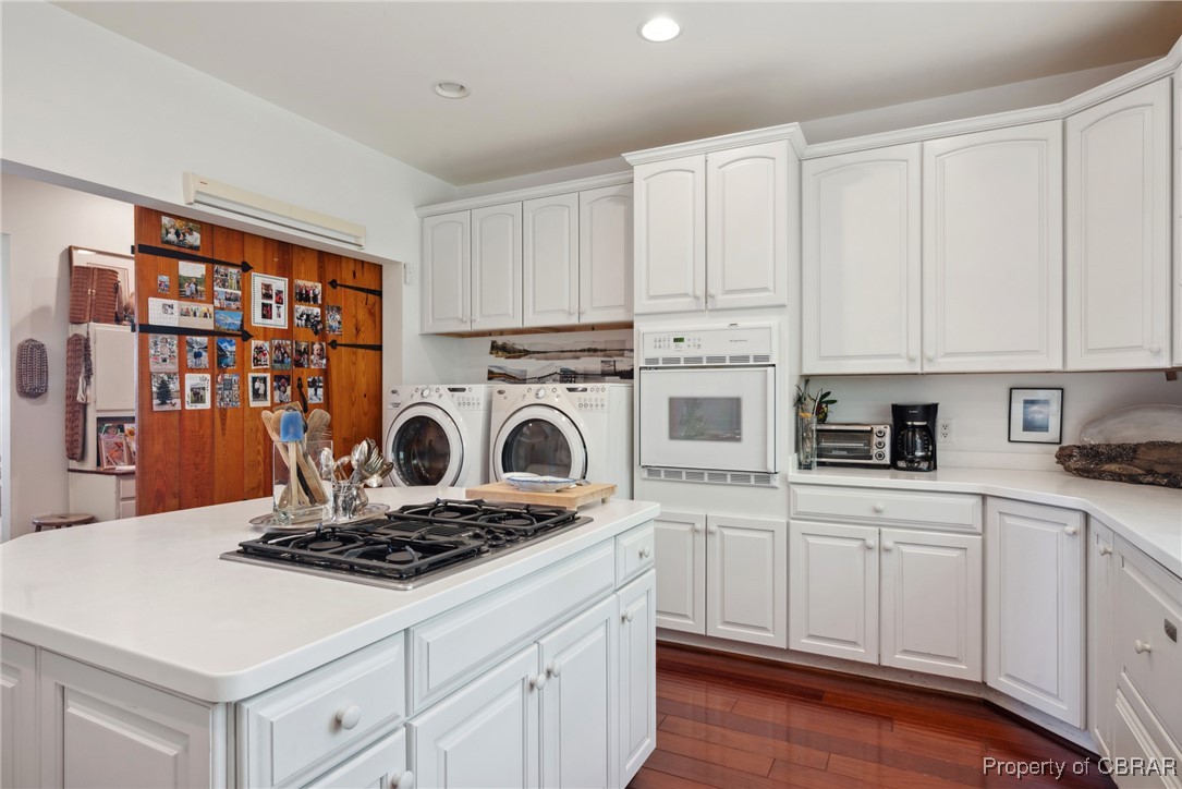 472 Deerchase Road Saluda, VA 23149 - Photo 12 of 47 Large island in Chef's kithcen