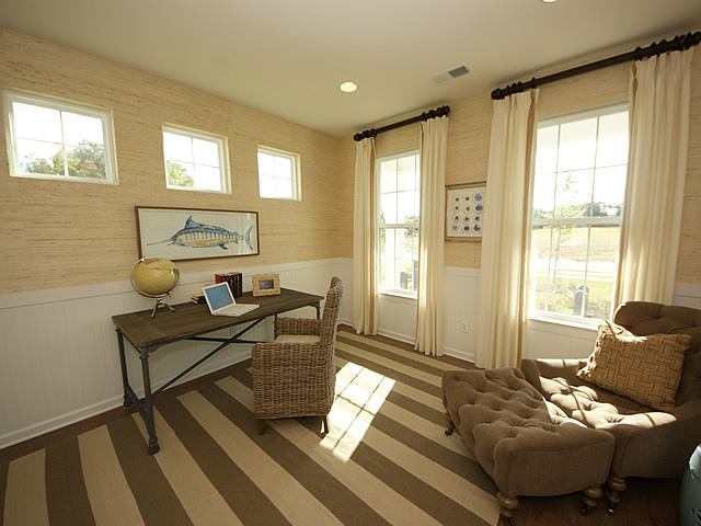 274 Spectrum Road Summerville, SC 29486 - Photo 3 of 27 Living Rm or Study