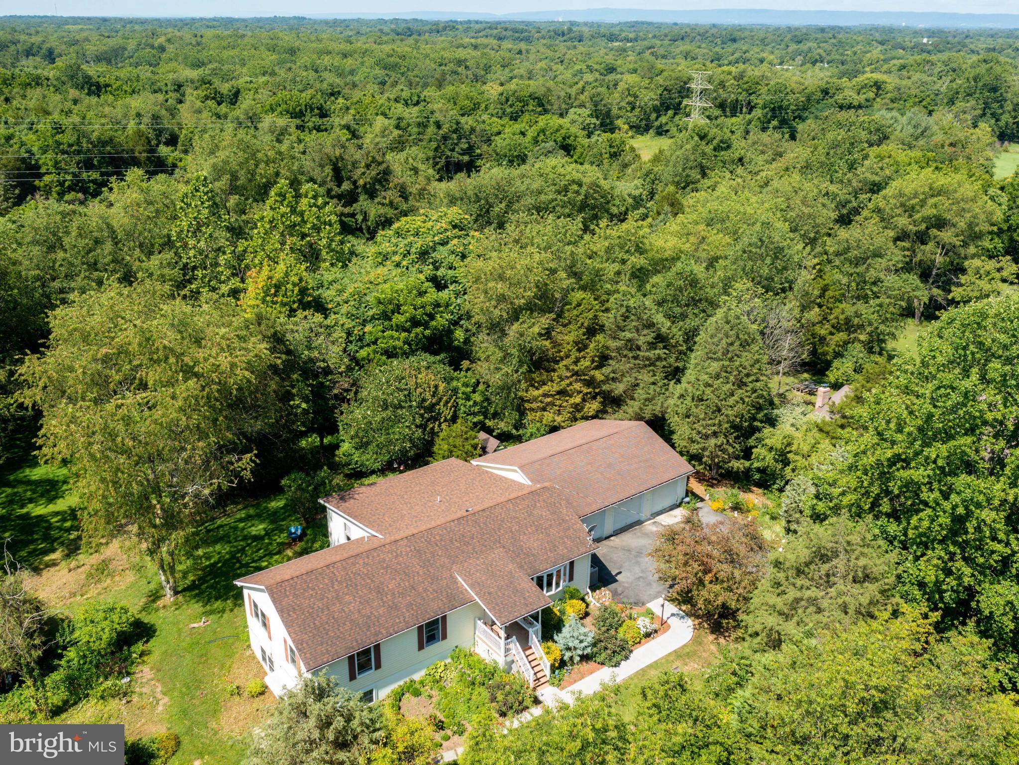 6254 Scrabble Road Shepherdstown, WV 25443 - Photo 4 of 50