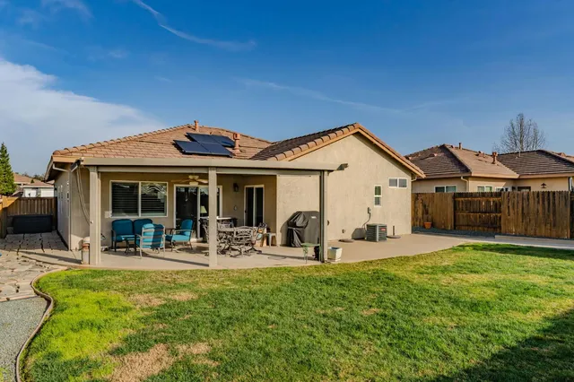 $450,000 | 1028 Shakeley Lane, Ione, CA 95640