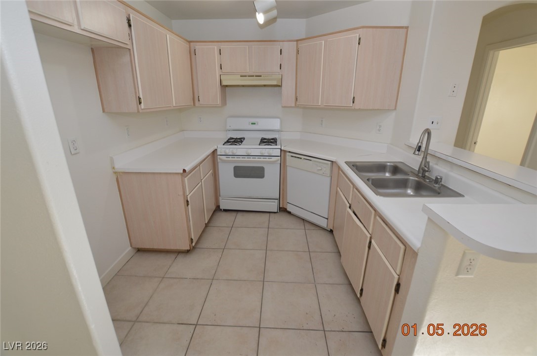 550 Roxella Lane, Unit C Las Vegas, NV 89110 - Photo 5 of 15