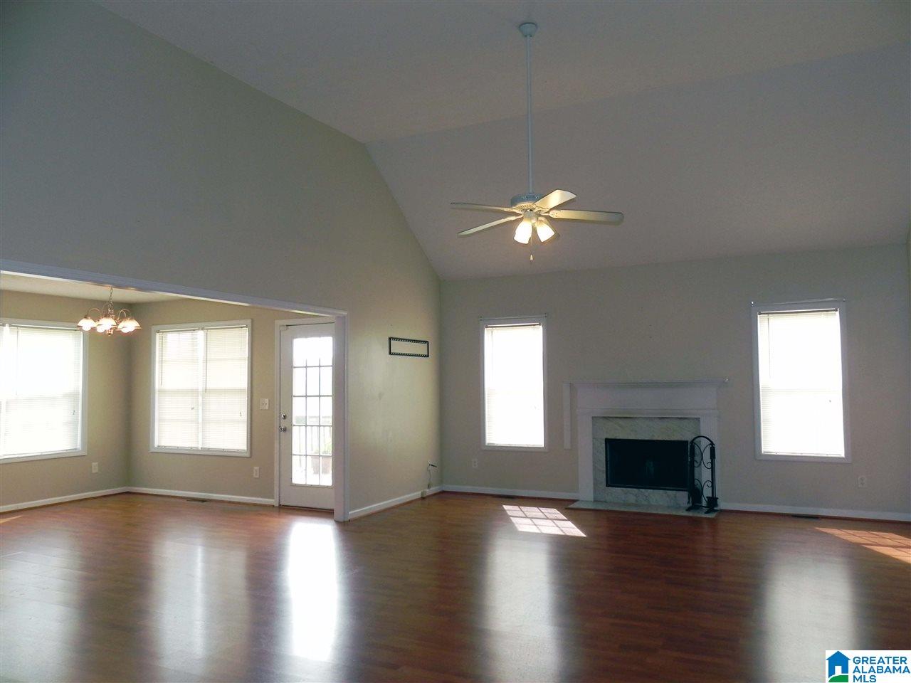 211 Hawk Pass Anniston, AL 36207 - Photo 3 of 31