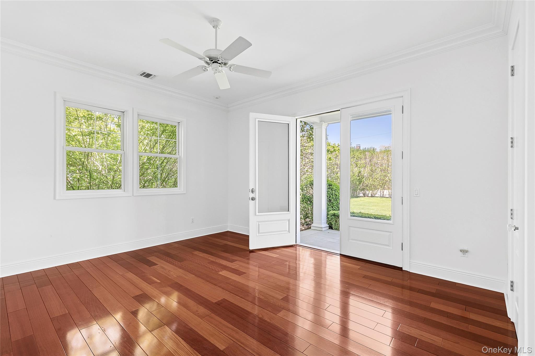 41 Edgewood Avenue Bridgehampton, NY 11932 - Photo 8 of 21