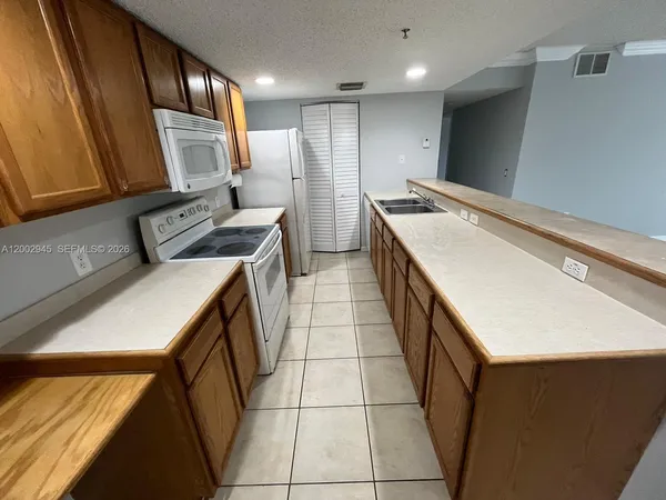 $1,850 | 9907 Westwood Drive, Unit 172, Tamarac, FL 33321