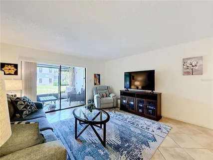 $220,000 | 2650 Countryside Boulevard, Unit E103, Clearwater, FL 33761