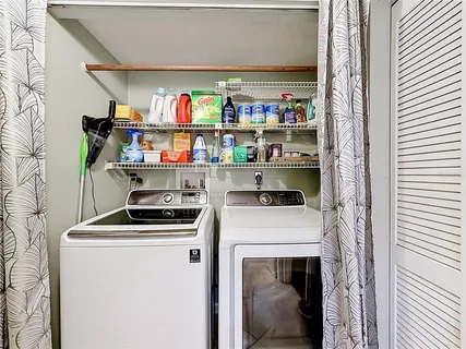 $220,000 | 2650 Countryside Boulevard, Unit E103, Clearwater, FL 33761